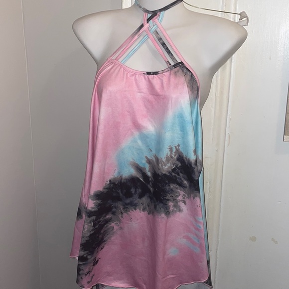 Tie Dye Criss Cross Halter 1X - Picture 3 of 6
